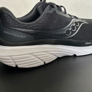 SAUCONY Guide 18 Men's Running Shoes, Black/White,  Size 12.5 Wide